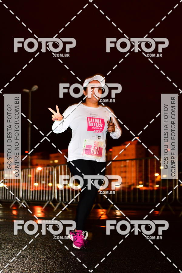 Buy your photos of the eventLuminous Run on Fotop
