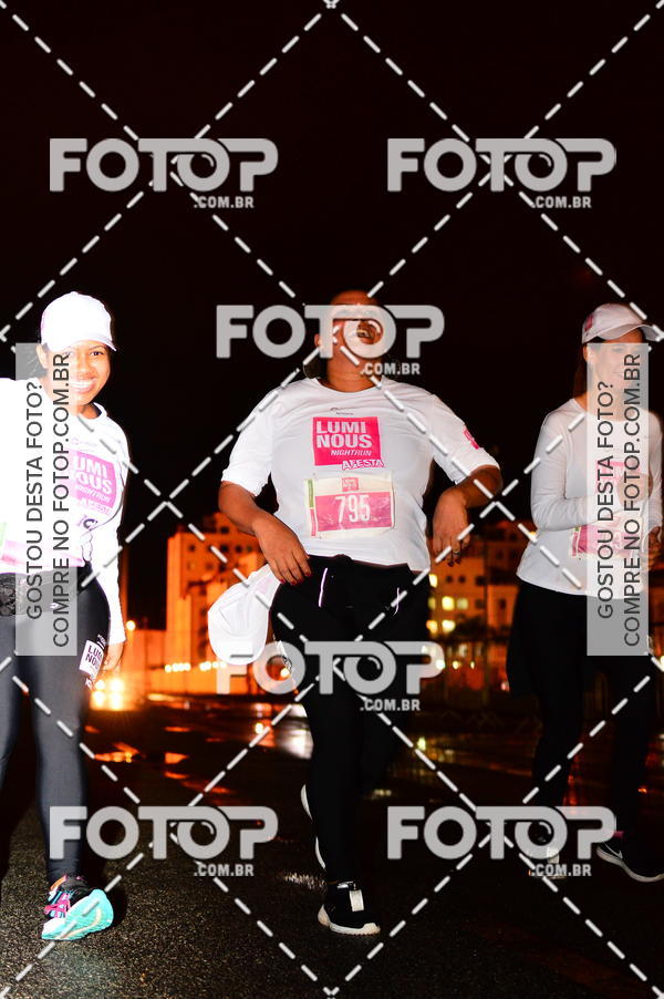 Buy your photos of the eventLuminous Run on Fotop