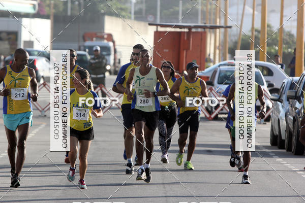 Buy your photos of the eventCorrida do Farol on Fotop