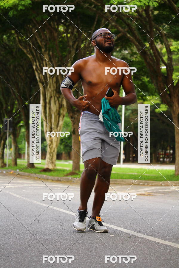 Buy your photos of the event7� Corrida e Caminhada AC Camargo on Fotop