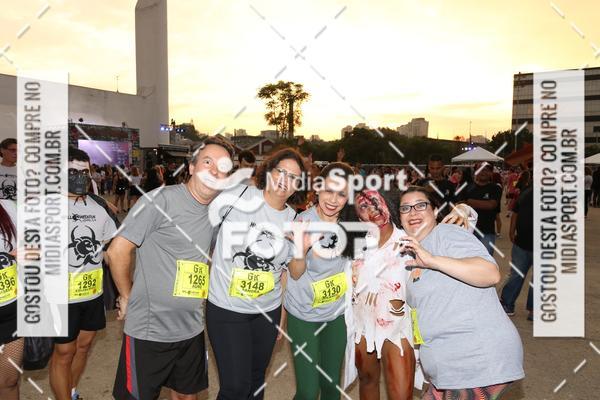 Buy your photos of the eventHalloween Run on Fotop
