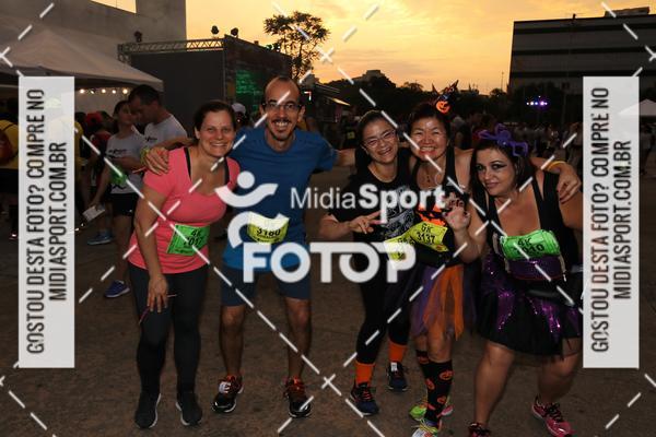 Buy your photos of the eventHalloween Run on Fotop