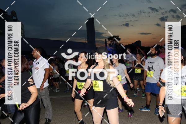 Buy your photos of the eventHalloween Run on Fotop