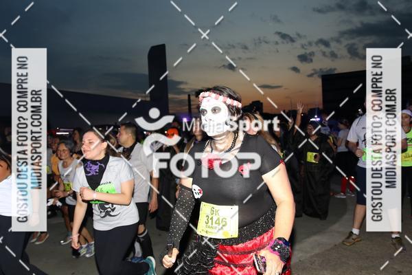 Buy your photos of the eventHalloween Run on Fotop