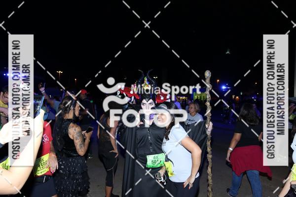 Buy your photos of the eventHalloween Run on Fotop