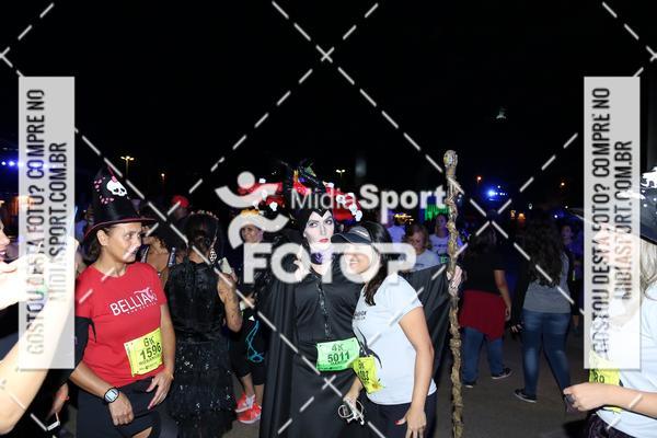 Buy your photos of the eventHalloween Run on Fotop