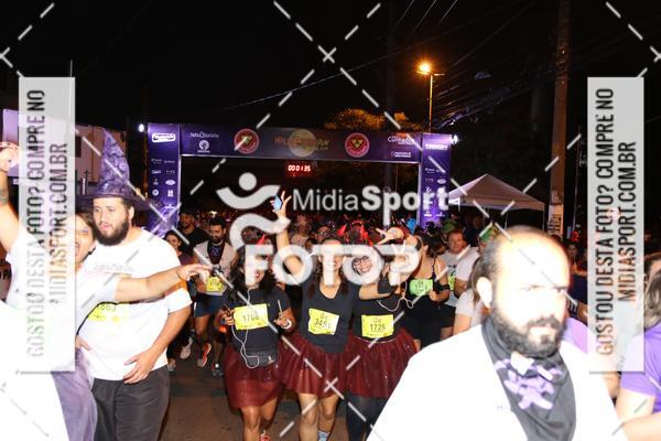 Buy your photos of the eventHalloween Run on Fotop