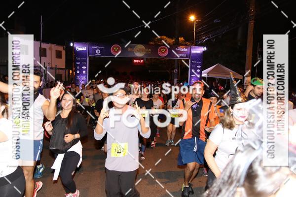 Buy your photos of the eventHalloween Run on Fotop
