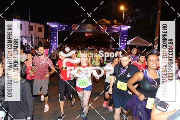 Buy your photos of the eventHalloween Run on Fotop