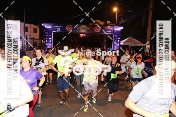 Buy your photos of the eventHalloween Run on Fotop