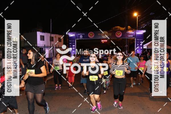 Buy your photos of the eventHalloween Run on Fotop