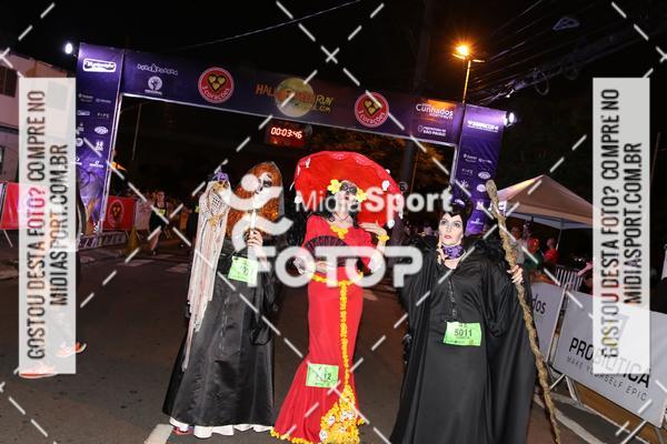 Buy your photos of the eventHalloween Run on Fotop