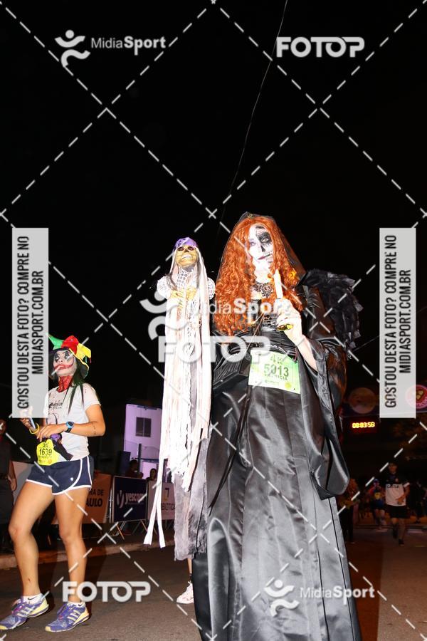 Buy your photos of the eventHalloween Run on Fotop