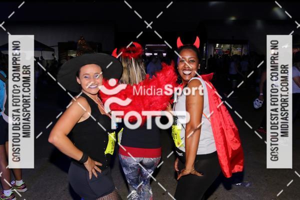 Buy your photos of the eventHalloween Run on Fotop