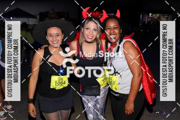 Buy your photos of the eventHalloween Run on Fotop