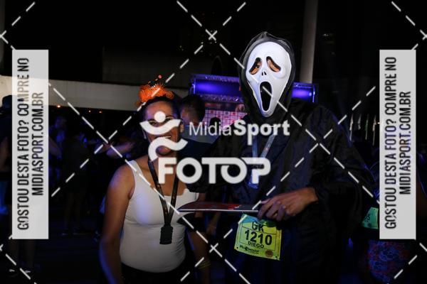 Buy your photos of the eventHalloween Run on Fotop