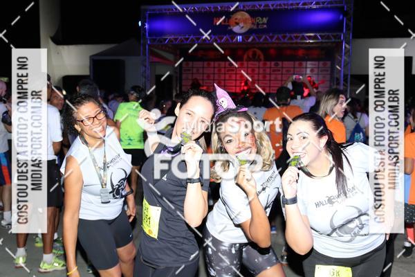 Buy your photos of the eventHalloween Run on Fotop