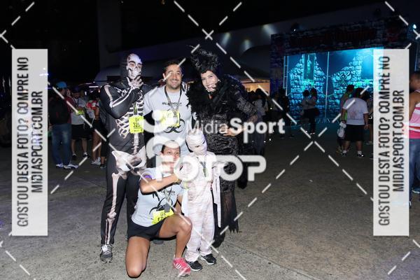Buy your photos of the eventHalloween Run on Fotop