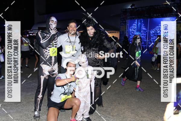 Buy your photos of the eventHalloween Run on Fotop