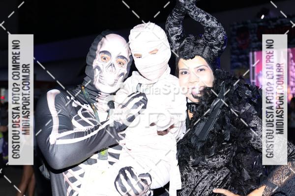 Buy your photos of the eventHalloween Run on Fotop