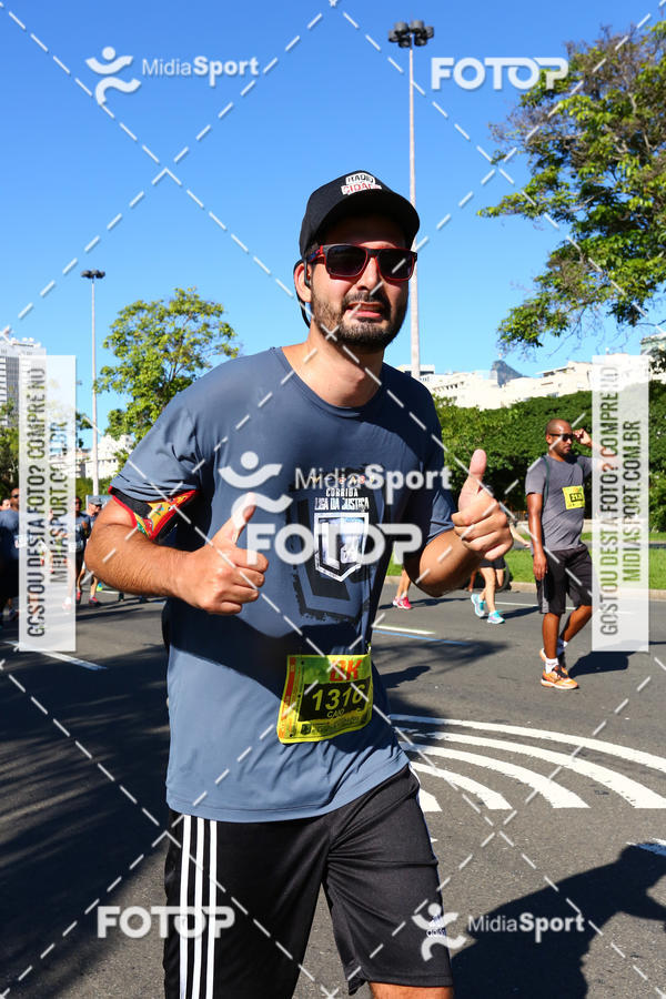 Buy your photos of the eventCorrida Liga da Justia - Rio on Fotop