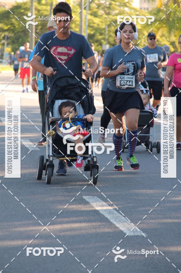 Buy your photos of the eventCorrida Liga da Justia - Rio on Fotop