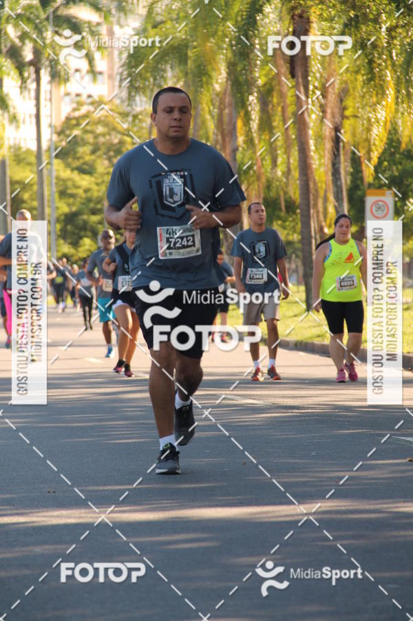Buy your photos of the eventCorrida Liga da Justia - Rio on Fotop