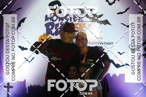 Buy your photos of the eventCorrida Monster Run 5K e 10K - Santos on Fotop