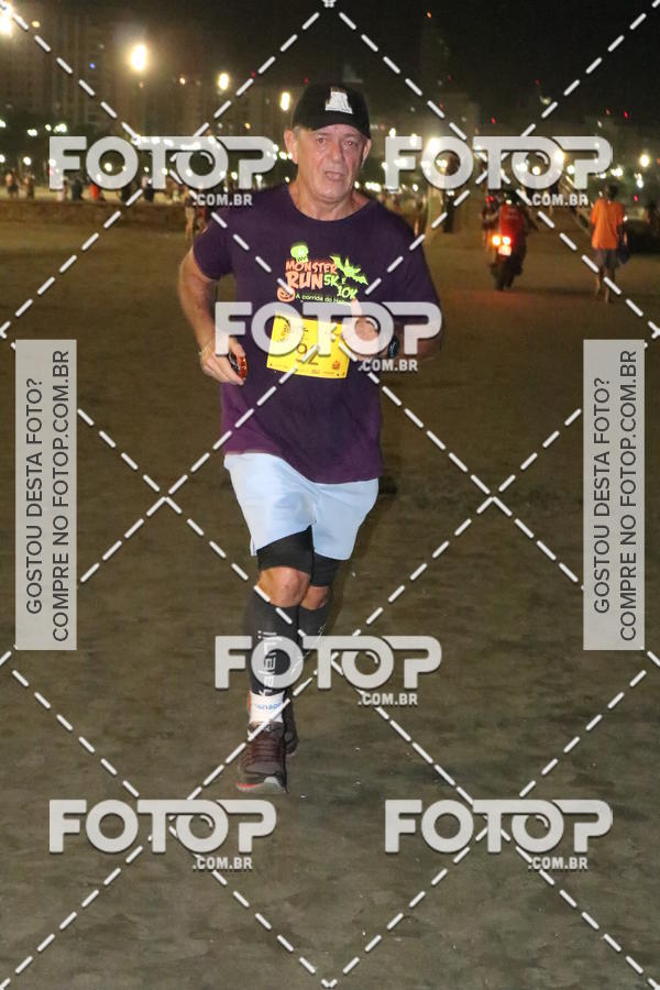 Buy your photos of the eventCorrida Monster Run 5K e 10K - Santos on Fotop