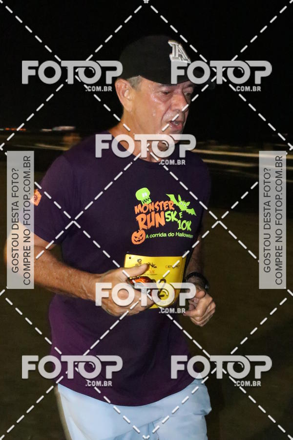 Buy your photos of the eventCorrida Monster Run 5K e 10K - Santos on Fotop