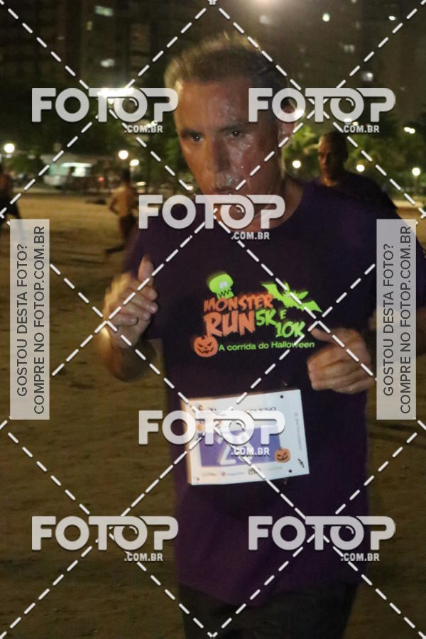 Buy your photos of the eventCorrida Monster Run 5K e 10K - Santos on Fotop
