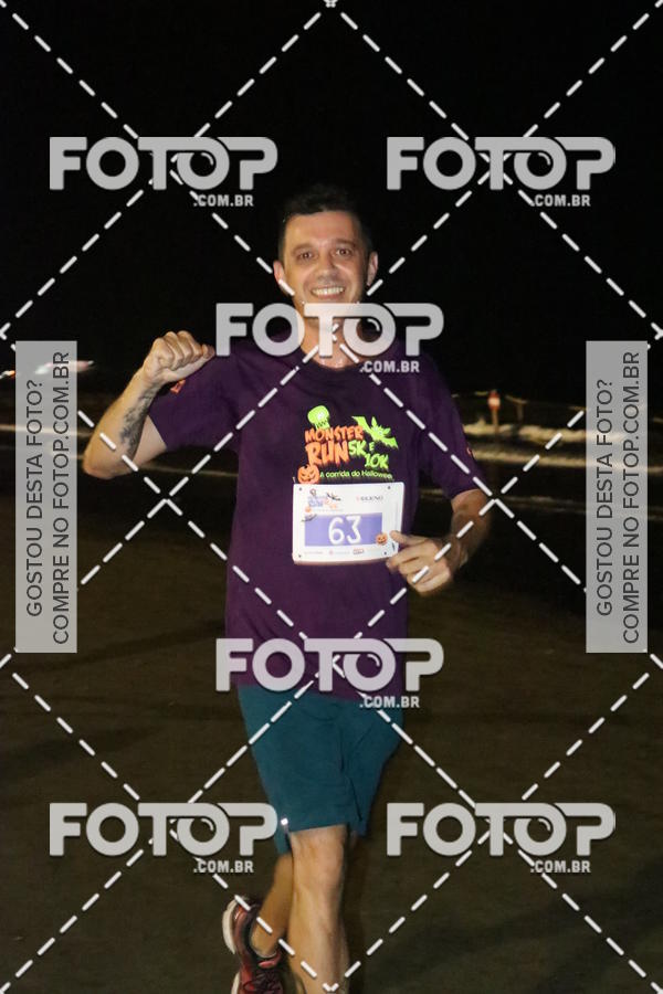 Buy your photos of the eventCorrida Monster Run 5K e 10K - Santos on Fotop
