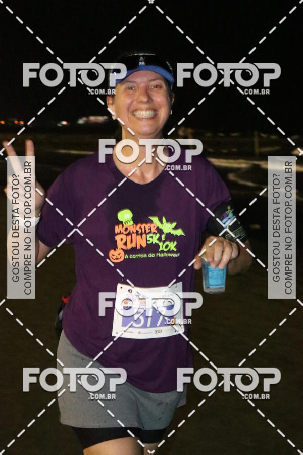 Buy your photos of the eventCorrida Monster Run 5K e 10K - Santos on Fotop