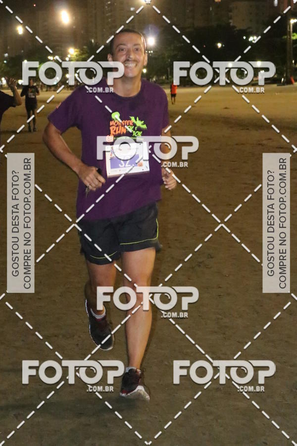 Buy your photos of the eventCorrida Monster Run 5K e 10K - Santos on Fotop