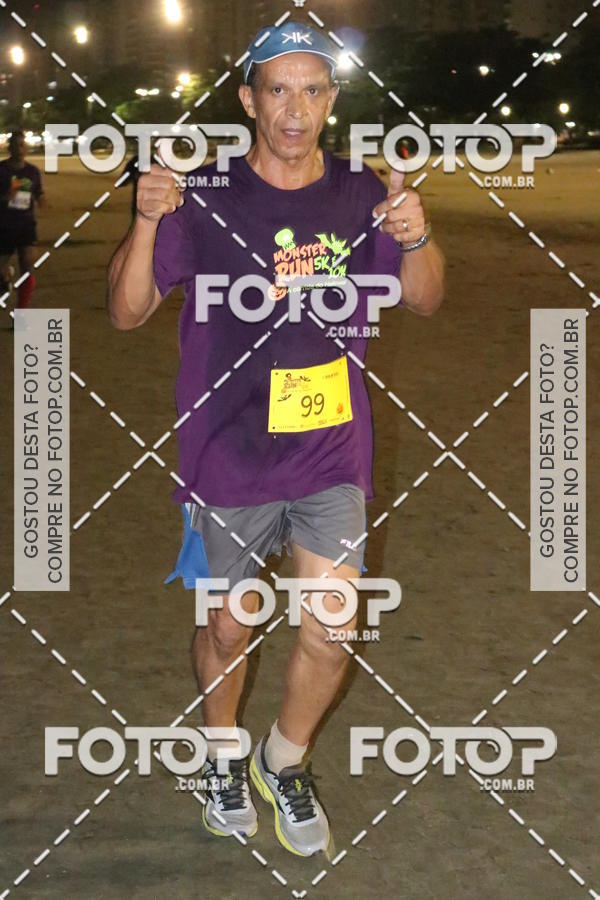 Buy your photos of the eventCorrida Monster Run 5K e 10K - Santos on Fotop