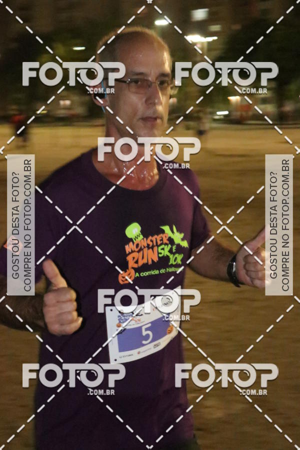 Buy your photos of the eventCorrida Monster Run 5K e 10K - Santos on Fotop