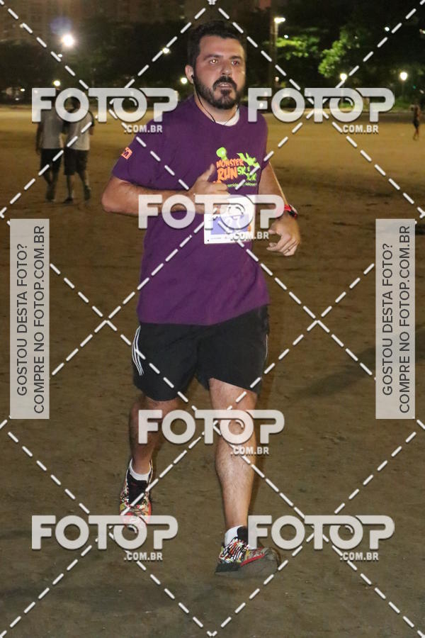 Buy your photos of the eventCorrida Monster Run 5K e 10K - Santos on Fotop