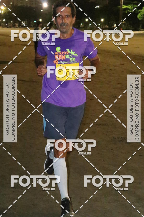 Buy your photos of the eventCorrida Monster Run 5K e 10K - Santos on Fotop
