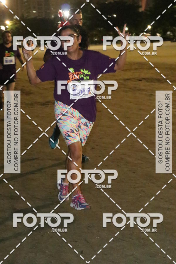 Buy your photos of the eventCorrida Monster Run 5K e 10K - Santos on Fotop