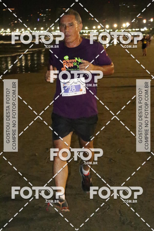 Buy your photos of the eventCorrida Monster Run 5K e 10K - Santos on Fotop