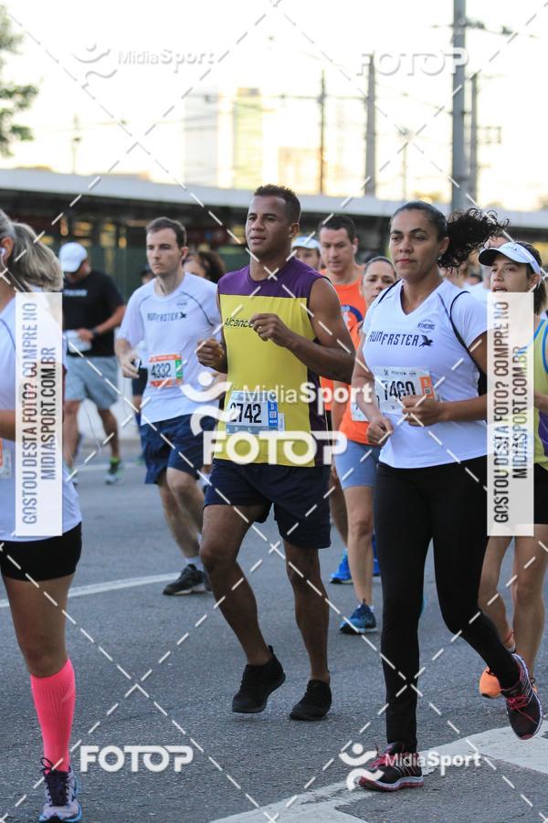 Buy your photos of the eventAthenas 15k - So Paulo on Fotop
