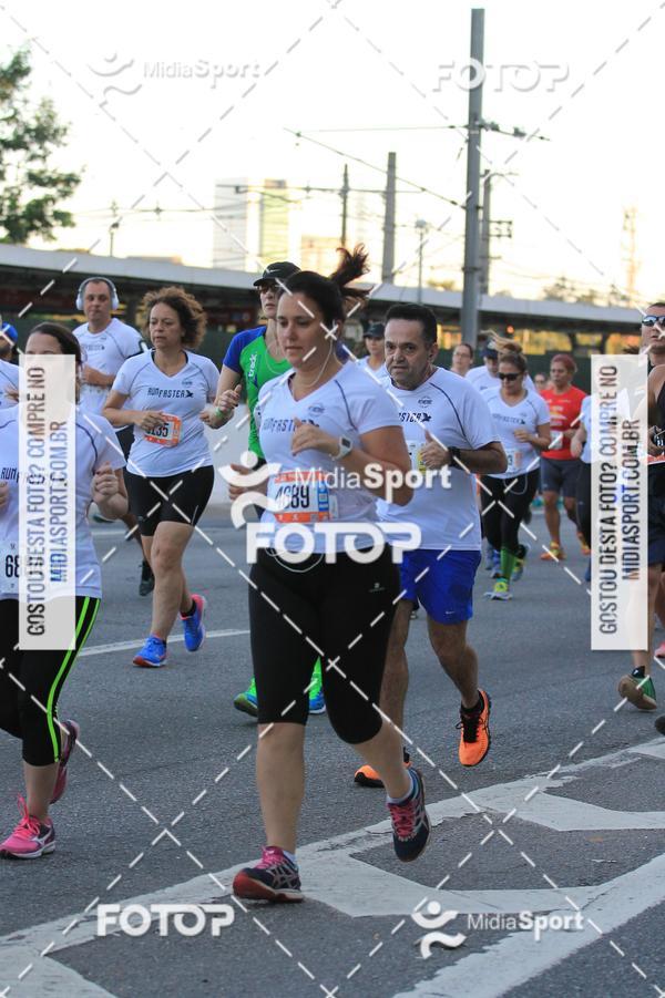 Buy your photos of the eventAthenas 15k - So Paulo on Fotop