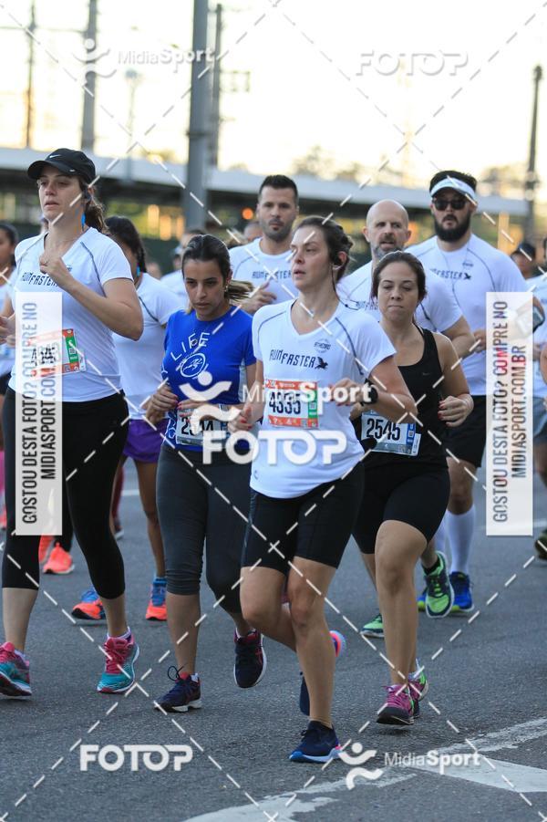 Buy your photos of the eventAthenas 15k - So Paulo on Fotop