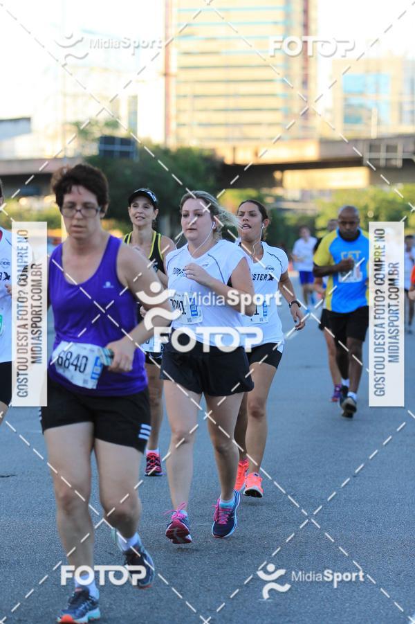 Buy your photos of the eventAthenas 15k - So Paulo on Fotop