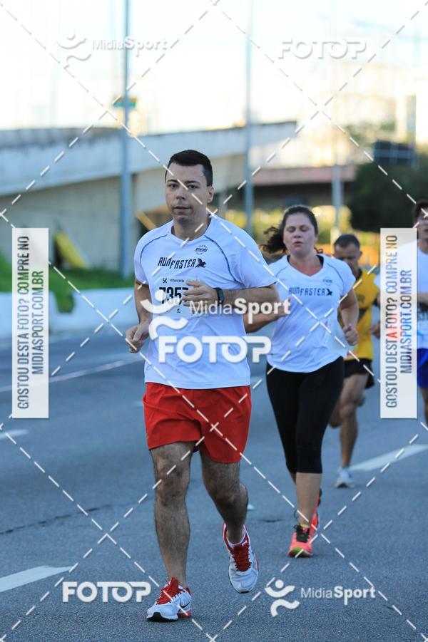 Buy your photos of the eventAthenas 15k - So Paulo on Fotop