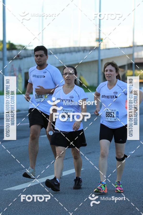 Buy your photos of the eventAthenas 15k - So Paulo on Fotop