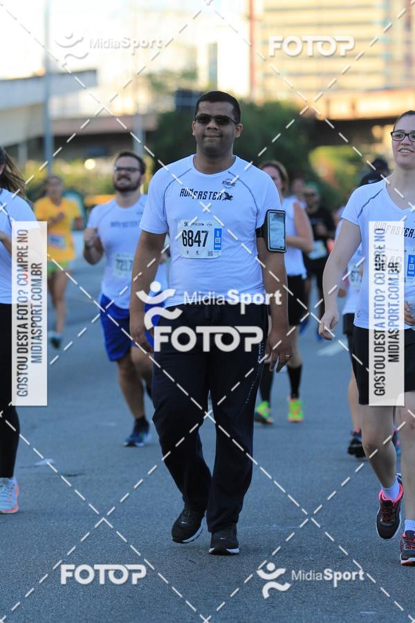 Buy your photos of the eventAthenas 15k - So Paulo on Fotop