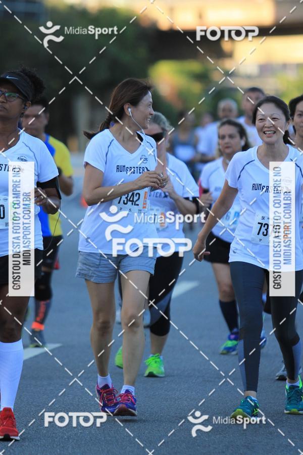 Buy your photos of the eventAthenas 15k - So Paulo on Fotop