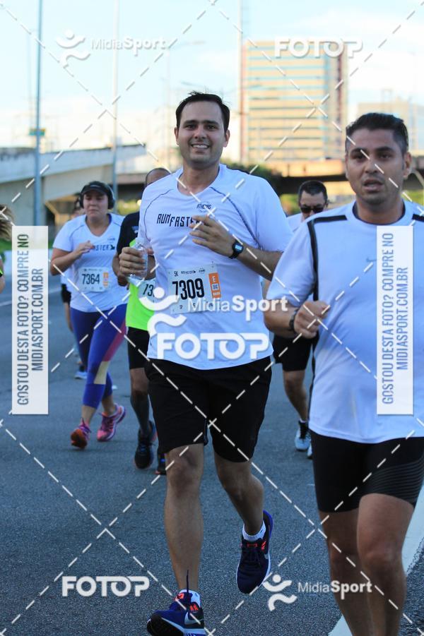 Buy your photos of the eventAthenas 15k - So Paulo on Fotop
