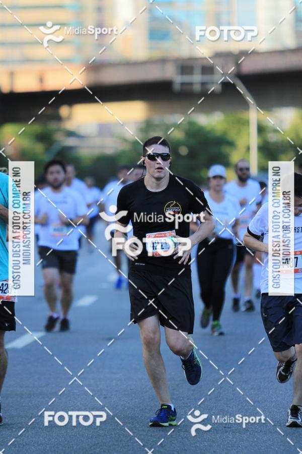 Buy your photos of the eventAthenas 15k - So Paulo on Fotop